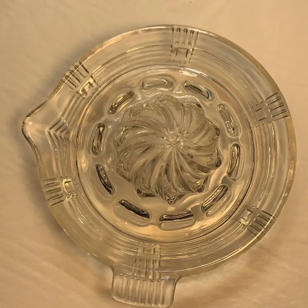 Vintage Depression Glass Citrus Juicer Reamer
